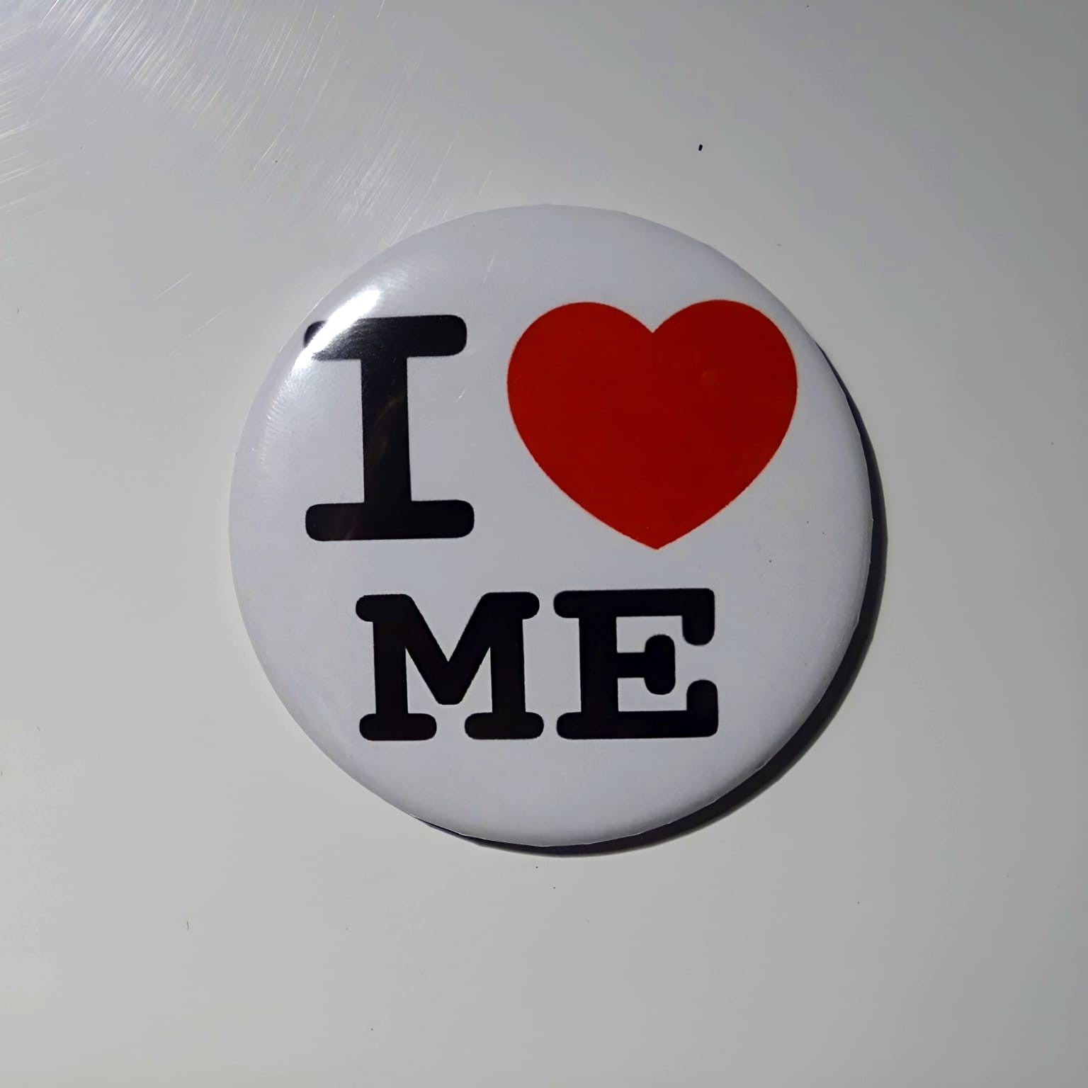 "I love me" - Les P'tits illustrés ronds